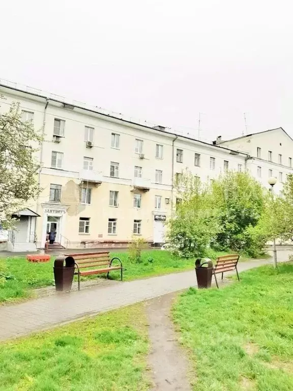 2-к кв. Кемеровская область, Кемерово ул. 40 лет Октября, 17 (61.0 м) - Фото 0
