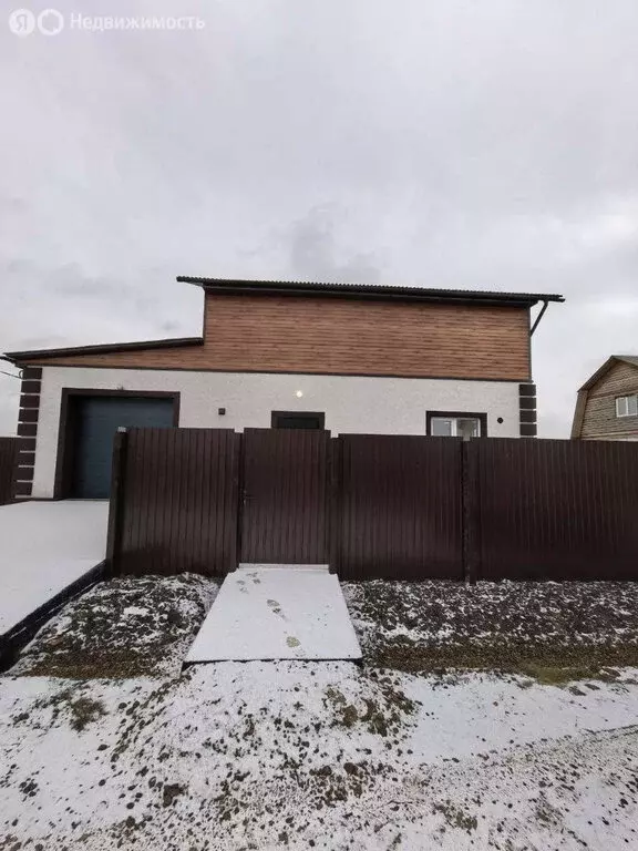 Дом в Иркутский муниципальный округ, село Хомутово (200 м) - Фото 0