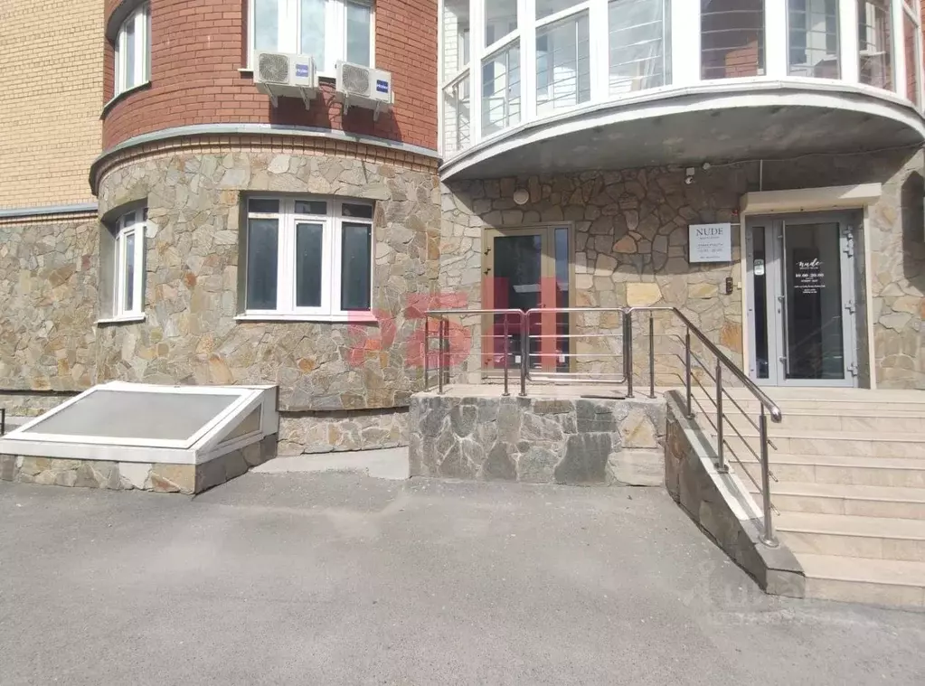 Помещение свободного назначения в Тюменская область, Тюмень ул. ... - Фото 1