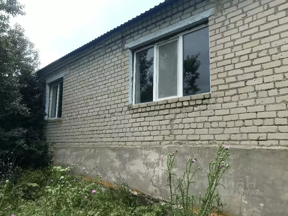 Дом в Саратовская область, Новобурасский район, Тепловское ... - Фото 1