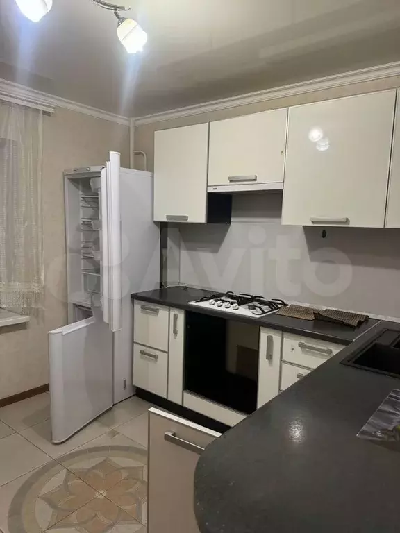 1-к. квартира, 43 м, 3/10 эт. - Фото 0