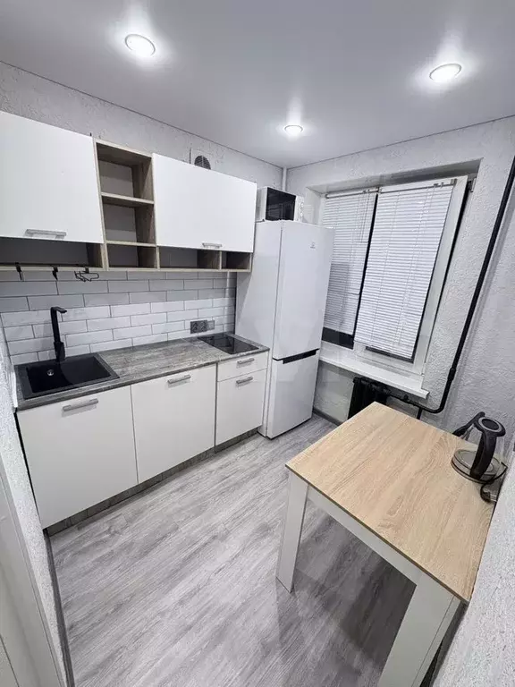 1-к. квартира, 35 м, 1/9 эт. - Фото 0