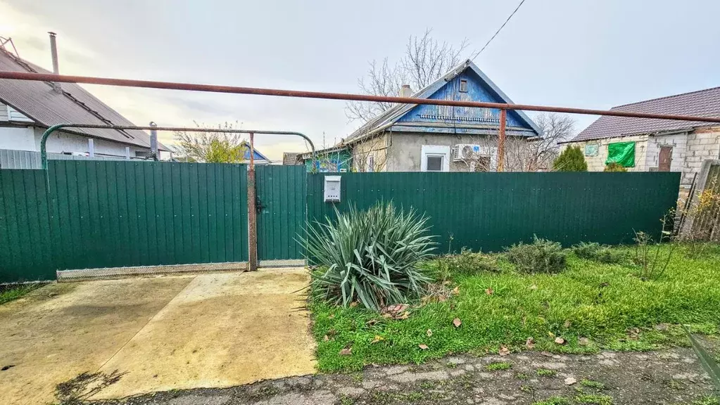 Дом в Краснодарский край, Тихорецкий район, Хоперское с/пос, Хоперская ... - Фото 1