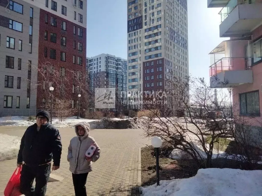 Продается 1-комнатная квартира - Фото 1