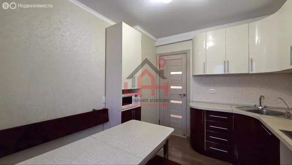 2-комнатная квартира: Ессентуки, Новопятигорская улица, 6 (51.2 м) - Фото 1