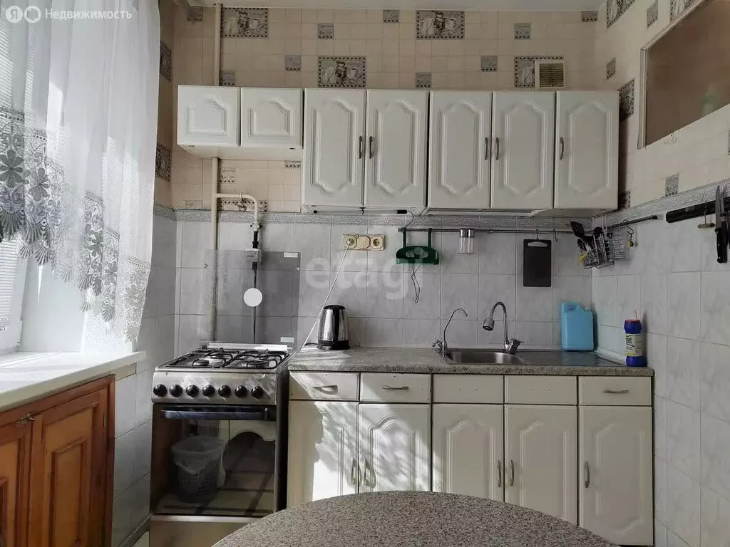 2-комнатная квартира: Омск, улица Маршала Жукова, 91 (38.5 м) - Фото 1