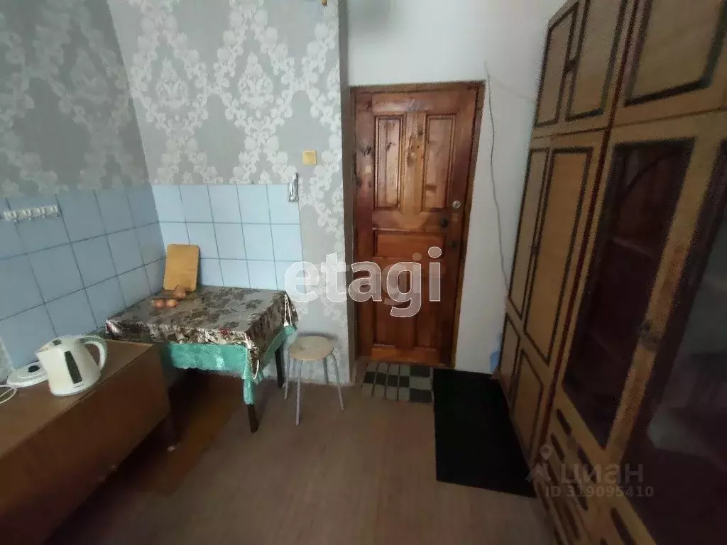Комната Ханты-Мансийский АО, Когалым Привокзальная ул., 1 (11.0 м) - Фото 0