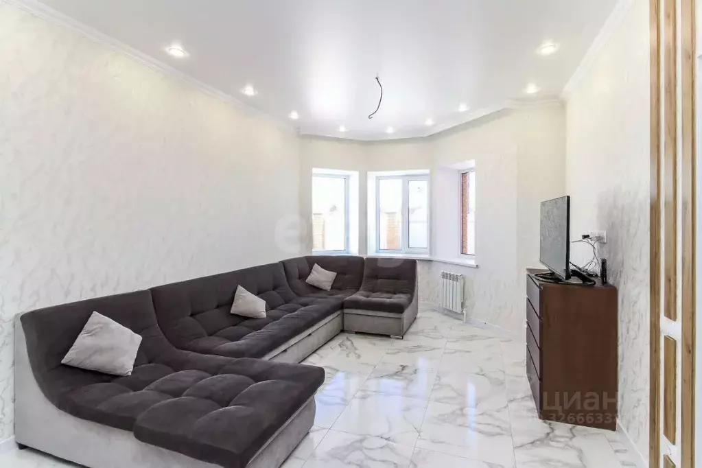 Дом в Тюменская область, Тюмень Березняковский мкр, ул. Крещенская ... - Фото 1