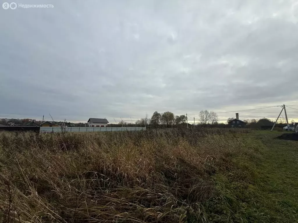 Участок в Волхов, микрорайон Шкурина Горка (11 м) - Фото 1