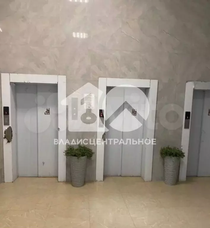 Продам помещение свободного назначения, 3.7 м - Фото 1