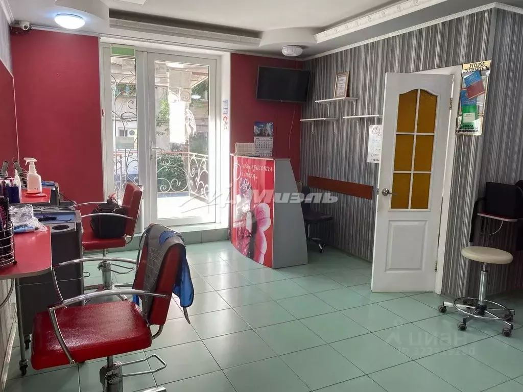 Помещение свободного назначения в Крым, Симферополь ул. Радищева, 75 ... - Фото 2