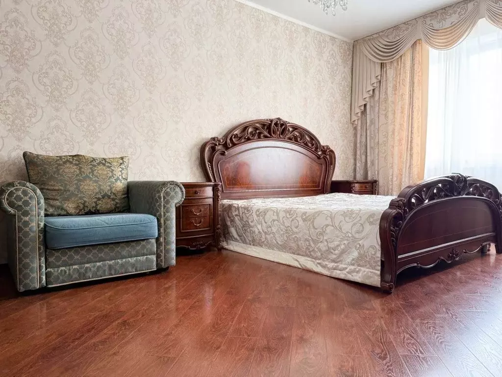 3-к кв. Саха (Якутия), Якутск ул. Петровского, 32 (78.2 м) - Фото 1