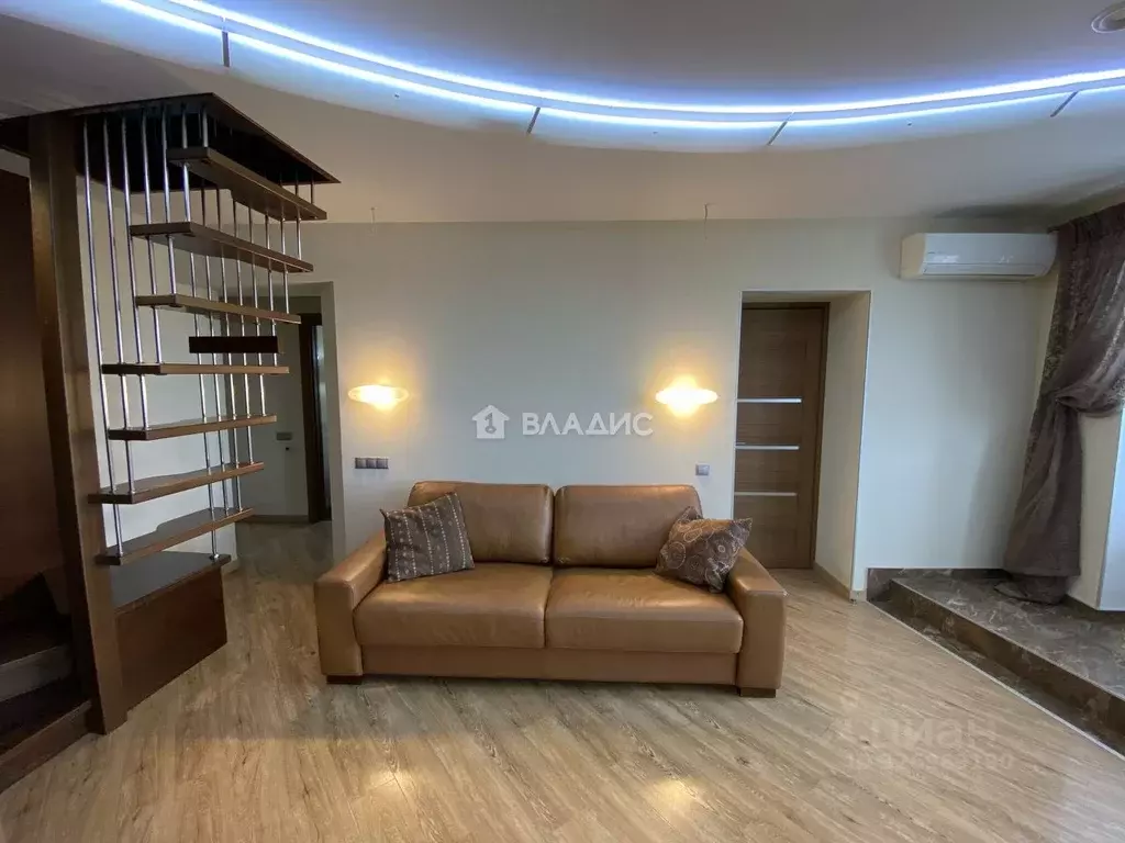 3-к кв. Калужская область, Калуга пл. Мира, 2 (108.0 м) - Фото 2