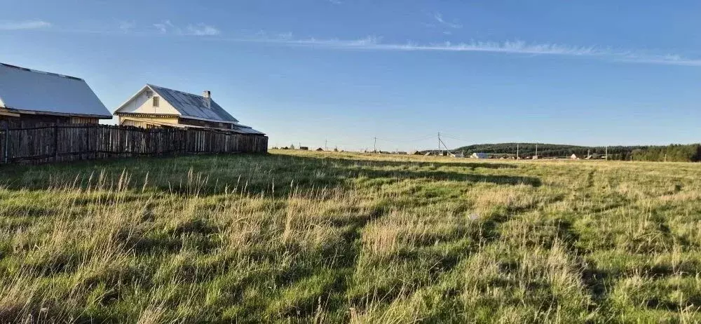 Участок в Красноярский край, Емельяновский муниципальный округ, с. ... - Фото 1