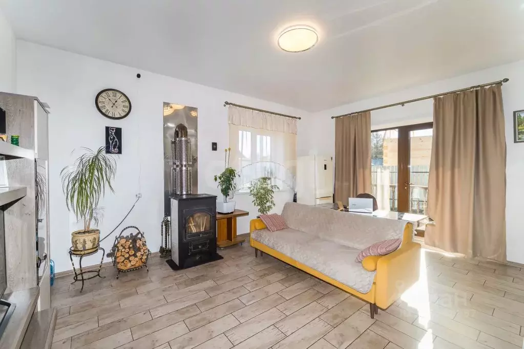 Дом в Иркутская область, Иркутский муниципальный округ, пос. Дзержинск ... - Фото 1