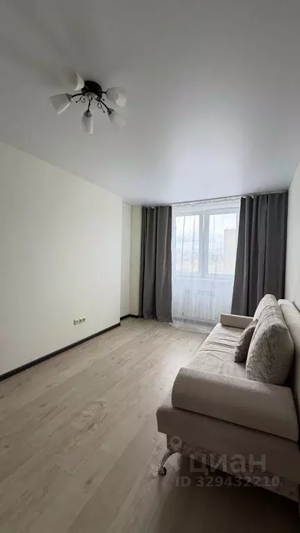 1-к кв. Чувашия, Чебоксары бул. Солнечный, 18 (31.0 м) - Фото 2