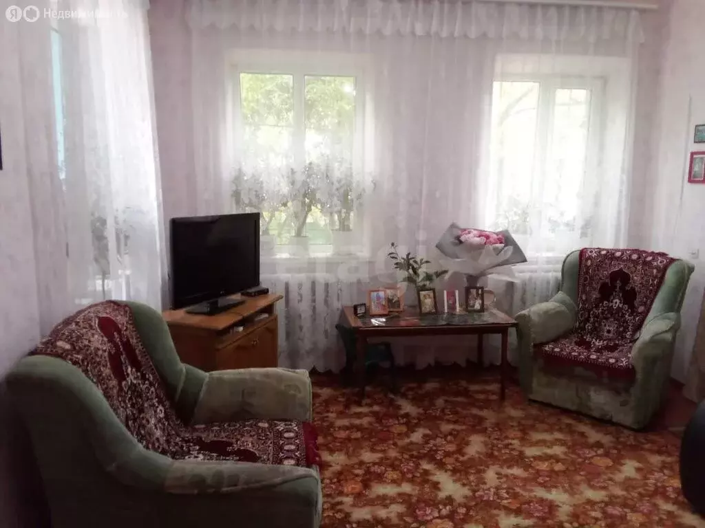 Дом в станица Петровская, улица 8 Марта (71.7 м) - Фото 0
