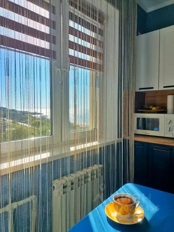 2-к кв. Крым, Щелкино Ленинский район, 3-й мкр, 103 (49.0 м) - Фото 1