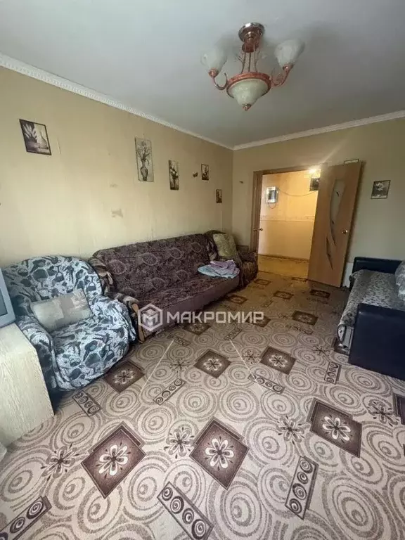 3-к кв. Брянская область, Брянск ул. Медведева, 5 (65.0 м) - Фото 2