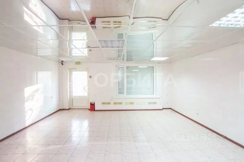 Помещение свободного назначения в Ханты-Мансийский АО, Нефтеюганск 8а ... - Фото 1