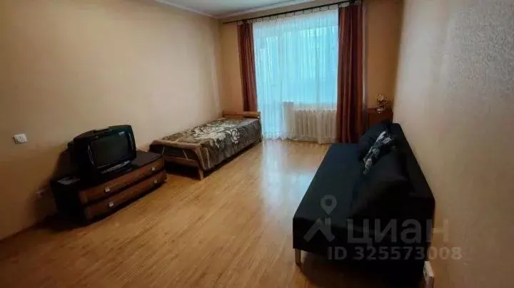 1-к кв. Омская область, Омск Харьковская ул., 3к1 (35.0 м) - Фото 1