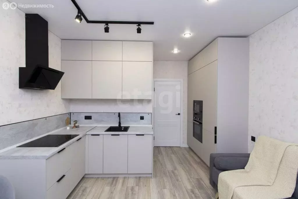 1-комнатная квартира: Тюмень, Новгородская улица, 20 (41.6 м) - Фото 2