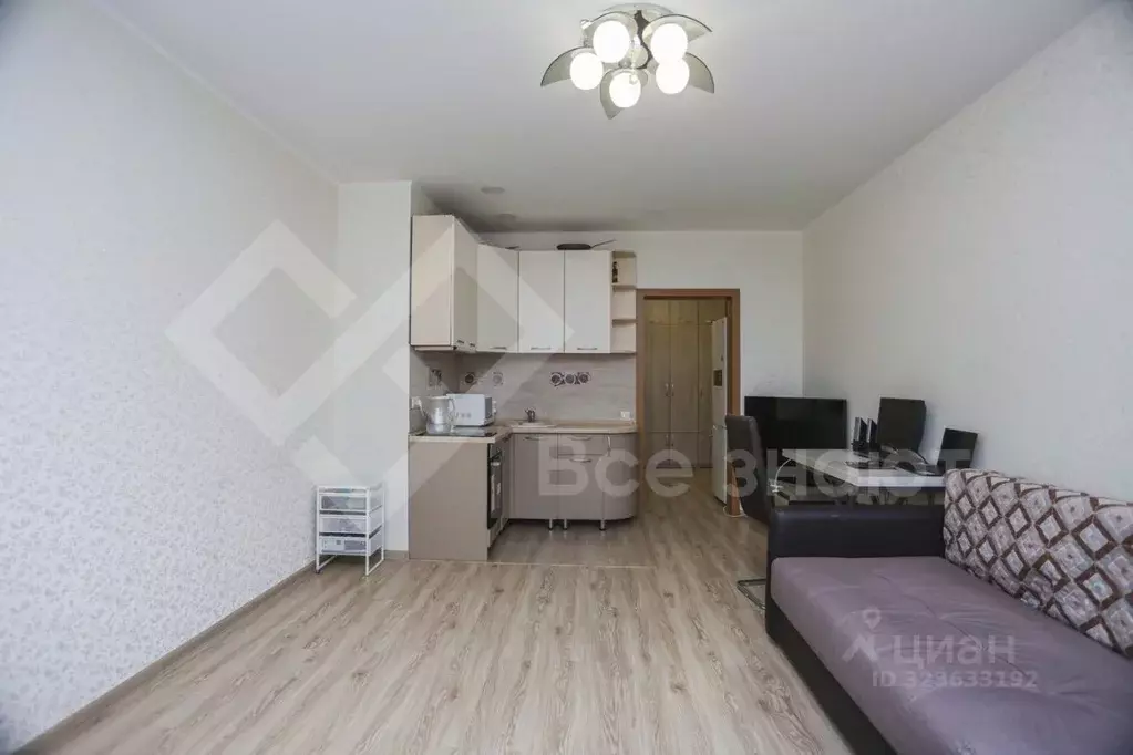 Студия Челябинская область, Челябинск ул. 40-летия Победы, 44 (35.0 м) - Фото 0