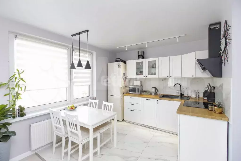 3-к. квартира, 61 м, 2/4 эт. - Фото 1