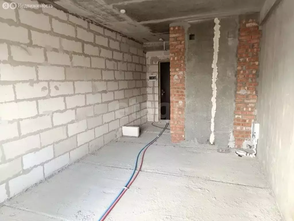 Квартира-студия: село Бисерово, микрорайон Новое Бисерово-2, 22 (25 м) - Фото 1