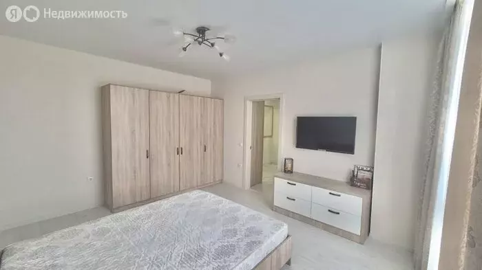 1-комнатная квартира: Калининград, проспект Победы, 80 (42 м) - Фото 2