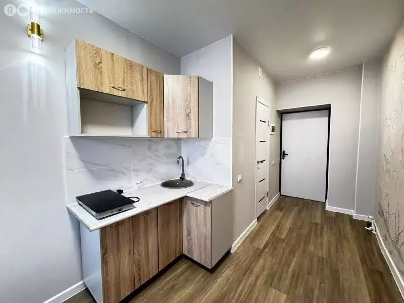 Квартира-студия: Барнаул, улица 40 лет Октября, 32 (13 м) - Фото 2