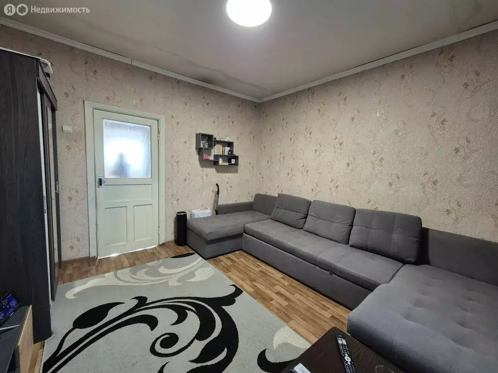 3-комнатная квартира: Астрахань, улица Набережная Тимирязева, 66 (51 ... - Фото 2