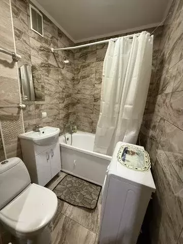 2-к. квартира, 42,5 м, 4/5 эт. - Фото 0