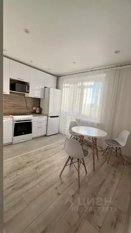 1-к кв. Тюменская область, Тюмень ул. Павла Шарова, 5 (42.0 м) - Фото 1