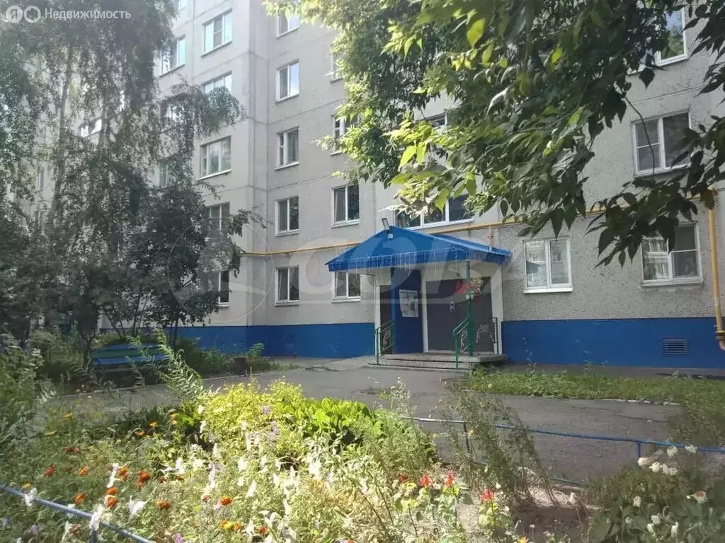 2-комнатная квартира: Курган, жилой район Заозёрный, 1-й микрорайон, ... - Фото 0