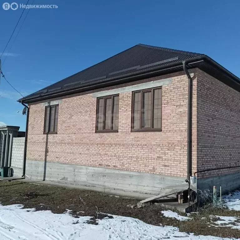 Дом в Назрань, улица М.Ч. Котиева (182 м) - Фото 2