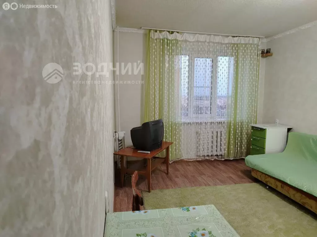 1к в 4-комнатной квартире (18 м) - Фото 0