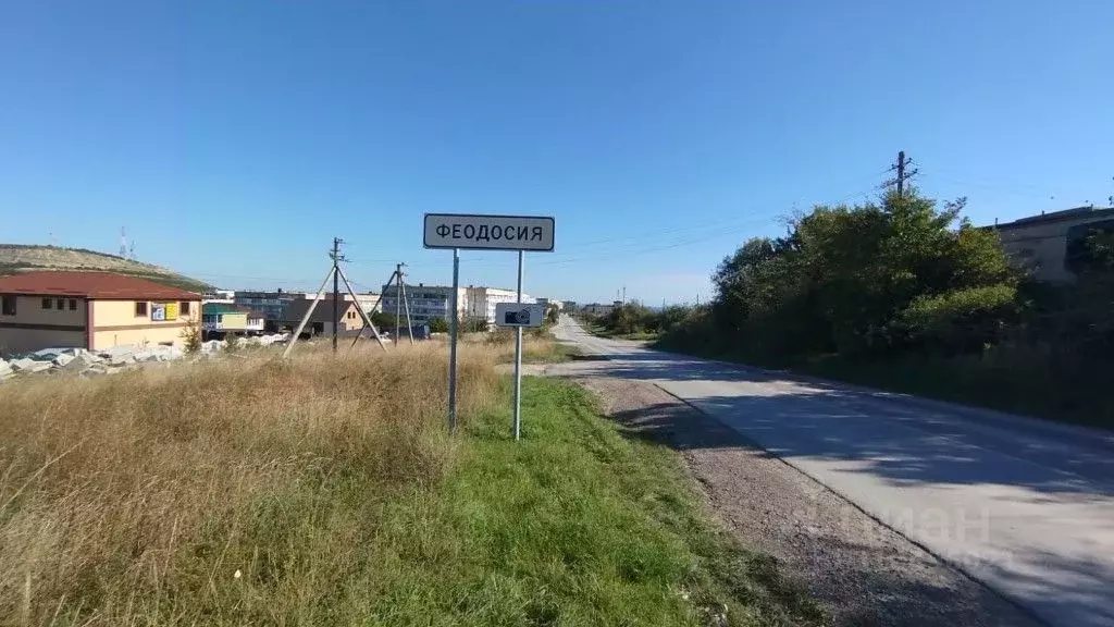 Участок в Крым, Феодосия ул. Ворун, 6 (6.3 сот.) - Фото 1