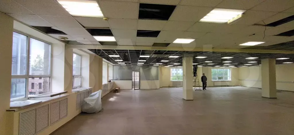 700 м, рядом с метро - Фото 1