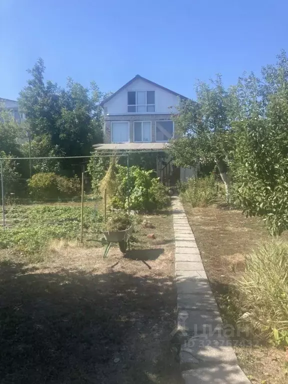 Дом в Саратовская область, с. Синенькие ул. Школьная (100 м) - Фото 1