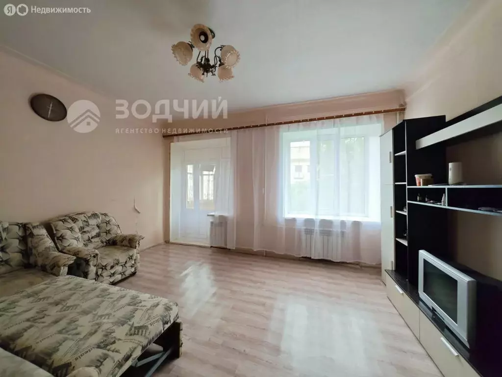 3-комнатная квартира: Канаш, проспект Ленина, 37 (70.5 м) - Фото 0