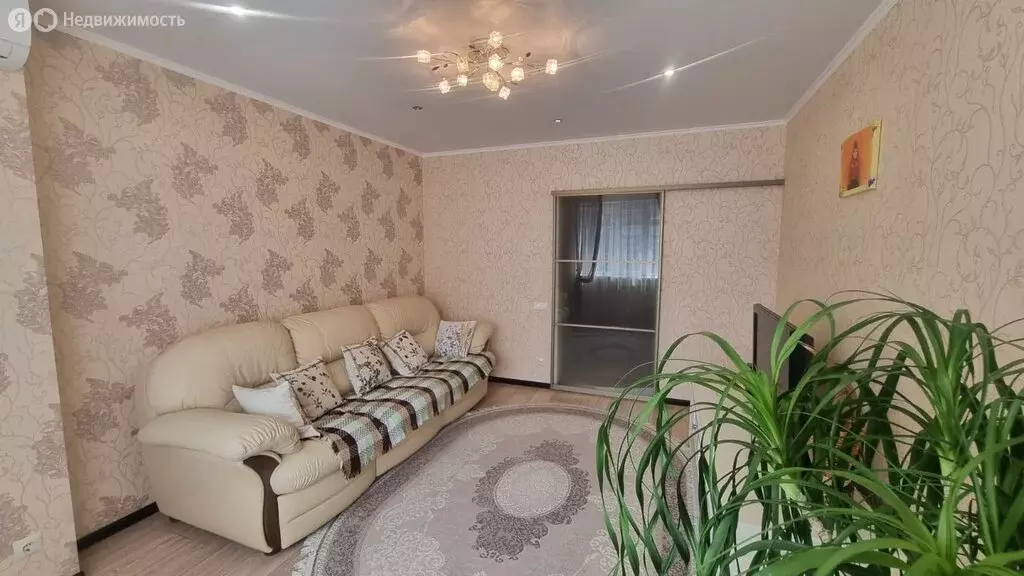2-комнатная квартира: Ростов-на-Дону, Магнитогорская улица, 1Г (60 м) - Фото 1