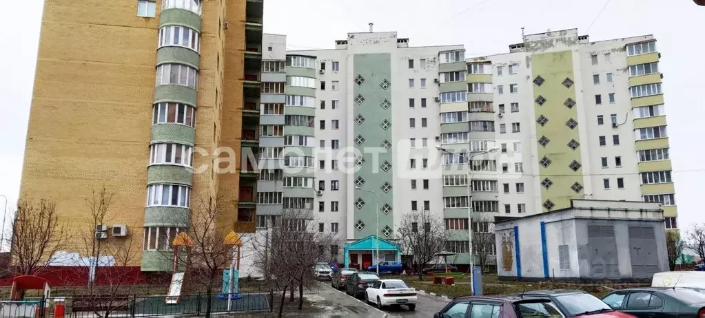 2-к кв. Белгородская область, Белгород ул. Есенина, 8 (50.9 м) - Фото 0