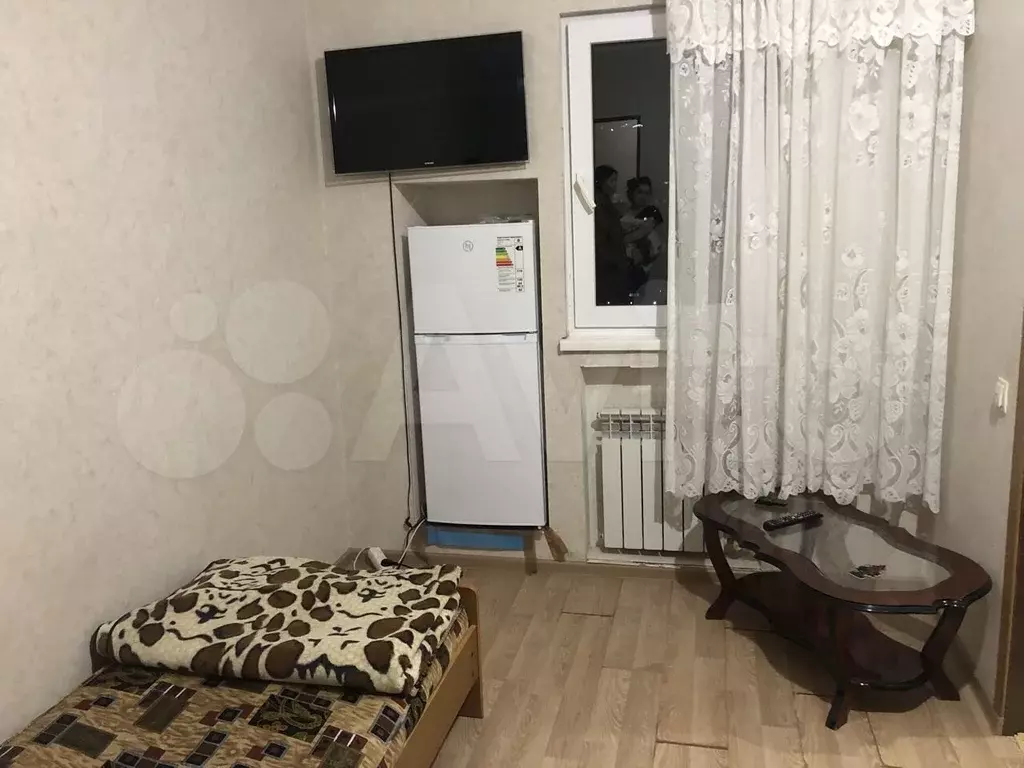 Комната 20 м в 5-к., 3/3 эт. - Фото 1