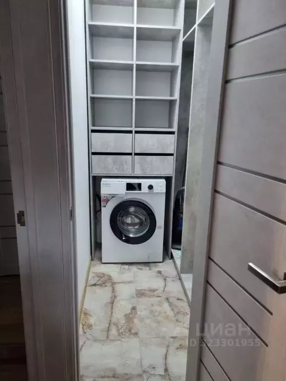 2-к кв. Крым, Симферополь просп. Александра Суворова, 99 (45.0 м) - Фото 1