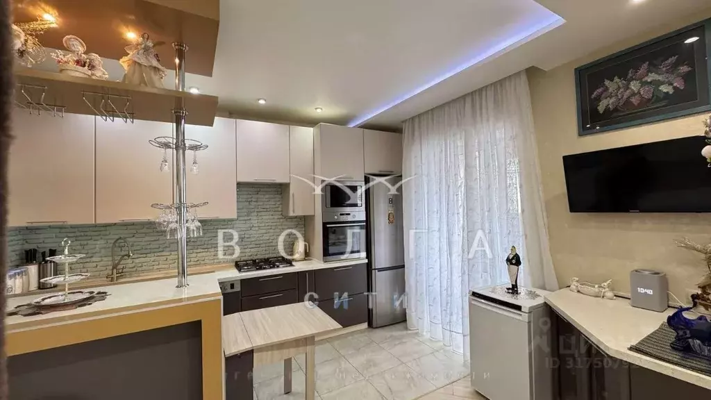 3-к кв. Волгоградская область, Волгоград Шекснинская ул., 68 (80.0 м) - Фото 1