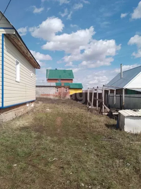 Дом в Башкортостан, Бирск городское поселение, с. Пономаревка ул. ... - Фото 2