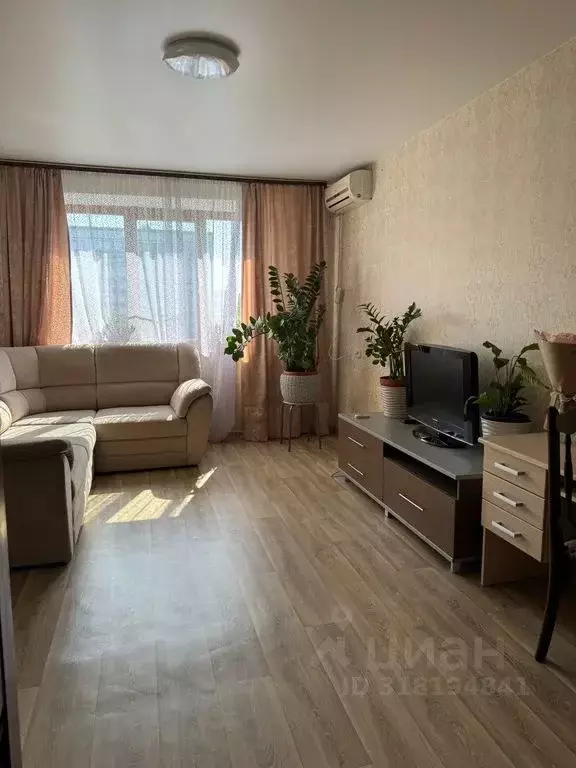 2-к кв. Татарстан, Казань ул. Фатыха Амирхана, 81 (52.0 м) - Фото 0