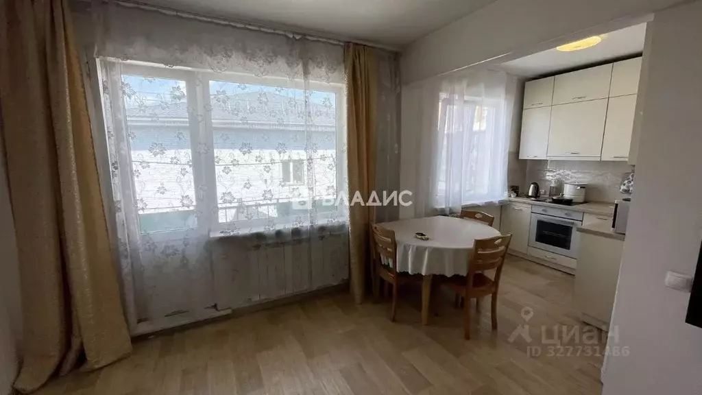 3-к кв. Бурятия, Улан-Удэ ул. Хахалова, 5 (58.7 м) - Фото 2