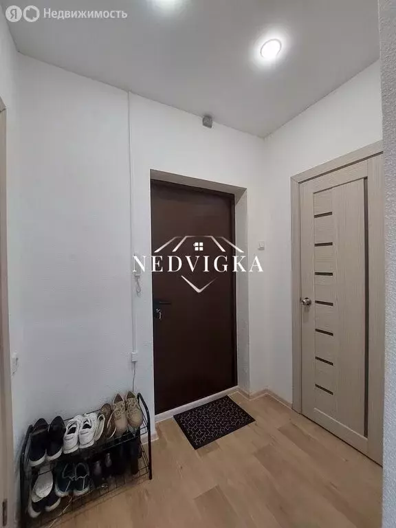 Квартира-студия: Мирный, улица Аммосова, 22А (28 м) - Фото 1